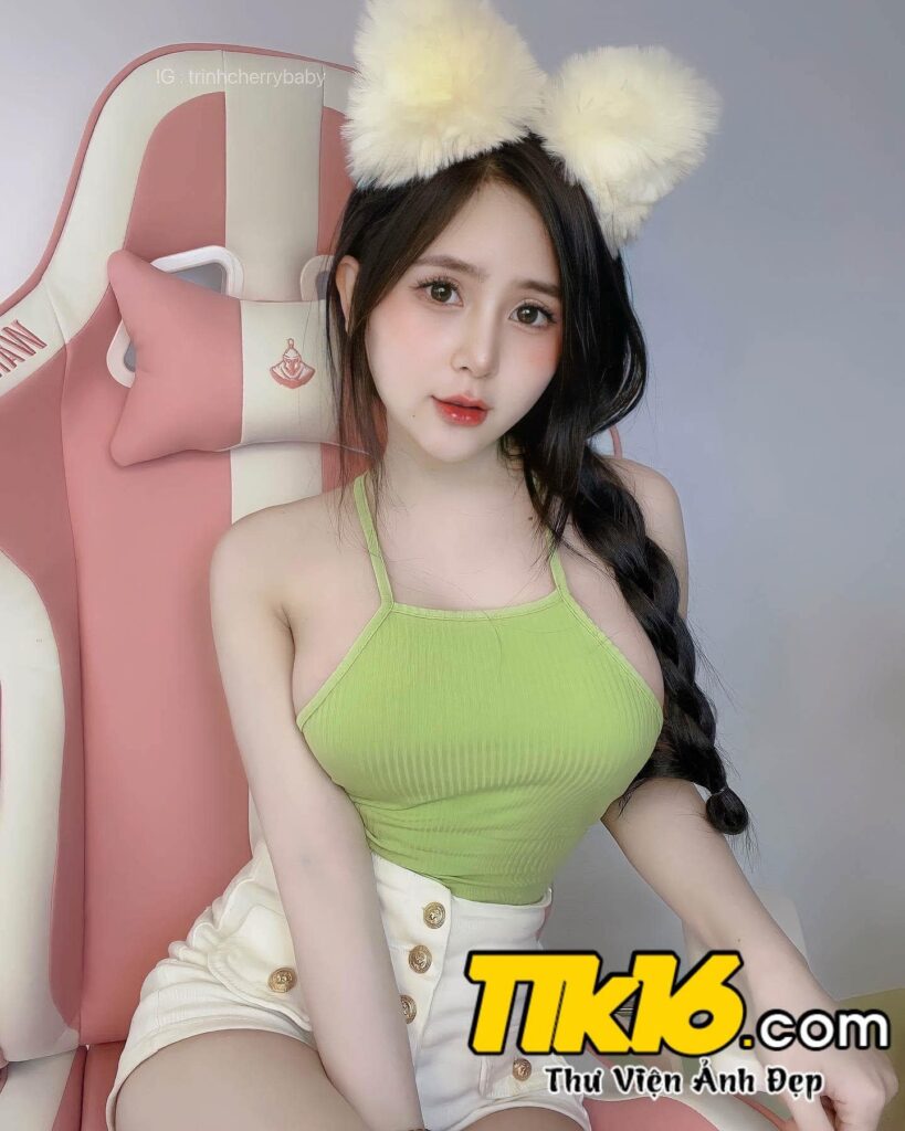 Ảnh Gái Đẹp Chân Dài Góc Nhìn Đa Chiều Về Nghệ Thuật, Pháp Lý Và Xã Hội